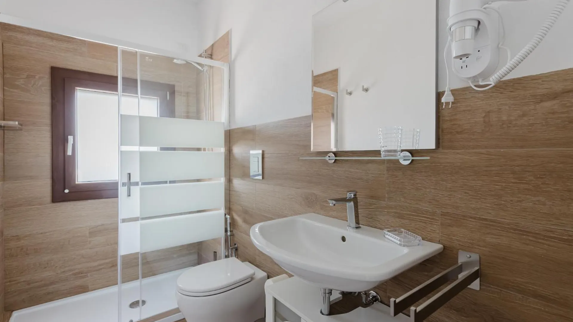 Affittacamere Hotel House Adele Villa San Pietro