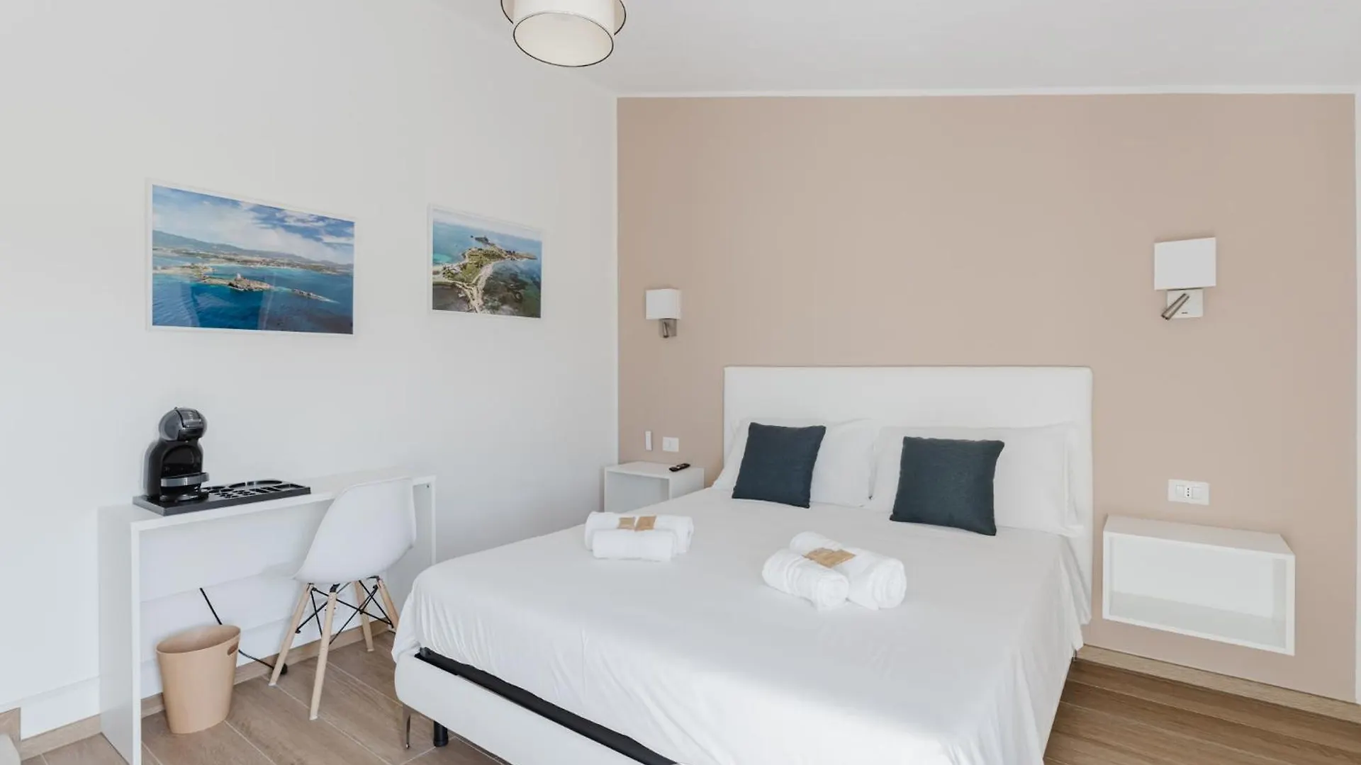 Hotel House Adele Villa San Pietro 0*,  Italia